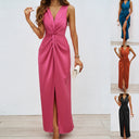 Chic Maxi Dress with Deep V-Neck and Flowing Hem