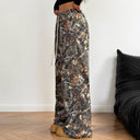 Women's High-Waisted Cargo Trousers with Stylish Pattern
