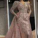Chic Evening Dress with Lace Accents and Shimmer