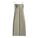 Chic Long Evening Dress with Alluring Slit