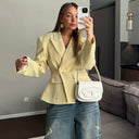 Chic Women's Blazer for Every Occasion