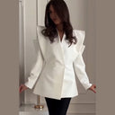 Elevate Your Style: Women's Designer Blazer with Structured Shoulders