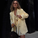 Chic Women's Blazer in Trendy Style