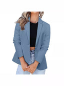 Chic Women's Blazer with Modern Cut and Stylish Pockets