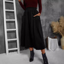 Chic Midi Skirt with Elastic Waist and Pocket Design