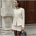 Chic Women's Blazer in Modern Design