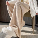 Chic Women's Lounge Pants in Flattering Fit