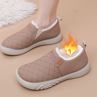 Cozy Lined Women's Slippers for Ultimate Relaxation