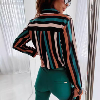 Chic Striped Blouse with Contrast Pockets
