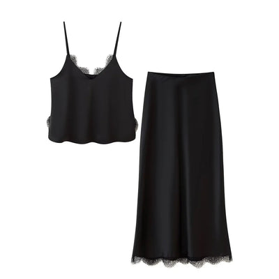 Chic Midi Skirt with Lace Accents