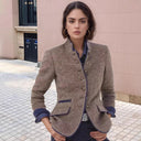 Chic Women's Blazer with Stylish Button Accents