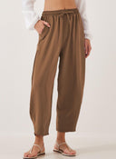 Chic Women's Relaxed Fit Trousers