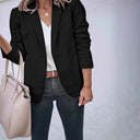 Chic Women's Blazer with Modern Cut