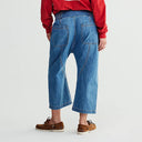 Women's Relaxed Fit Jeans with Elastic Waist and Generous Pockets