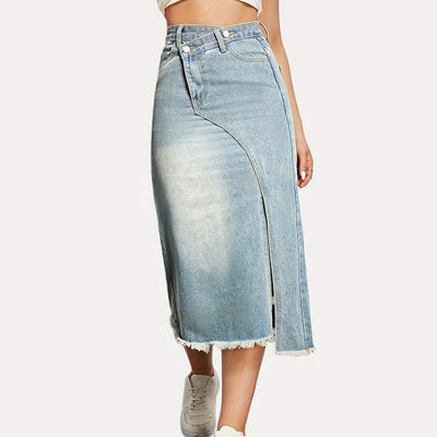 Chic Denim Skirt with Side Slit & Frayed Hem