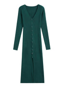 Chic Women’s Long-Sleeve Maxi Dress with Ribbed Design and Button Accent