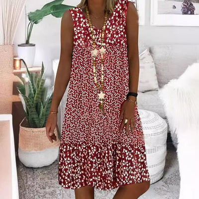 Chic Floral Patterned Women's Dress with Flowing Design