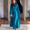 Chic Evening Dress with Puff Sleeves and High Collar