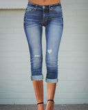 Trendy Women's 3/4 Jeans with Frayed Hems