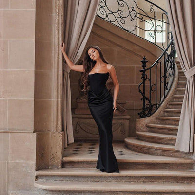 Women's Long-Sleeved Evening Dress with Structured Bodice and Ruffled Waistline