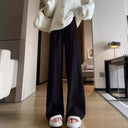 Chic Women's Trousers for Every Occasion