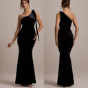 Chic Asymmetrical Strap Evening Dress with Slit