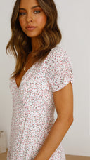 Chic V-Neck Cotton Dress with Puff Sleeves