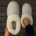 Chic Fluffy Slippers with Glitter Accents and Cozy Lining