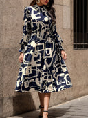 Chic Long Sleeve Dress with Trendy Graphic Print