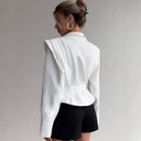 Chic Blazer with Structured Sleeves for Women