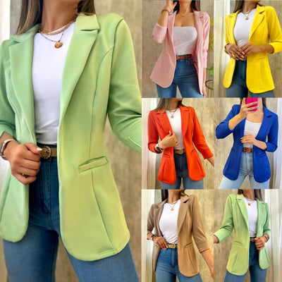 Chic Blazer with Refined Cut and Ample Pockets