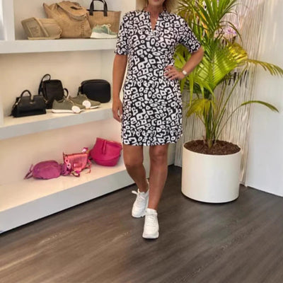Chic Women's Dress with Stylish Patterns and Handy Pockets