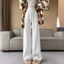 Chic Women's Trousers for Every Occasion