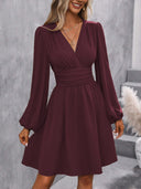Chic Knee-Length Wrap Dress with Stylish Puff Sleeves