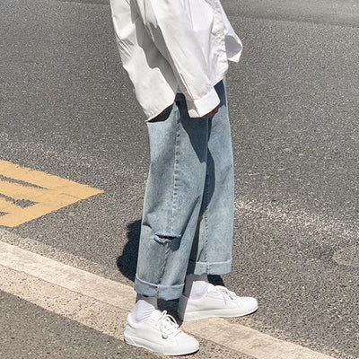 Chic Women's Relaxed Fit Jeans