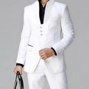 Chic Women's Blazer with Modern Button Accents