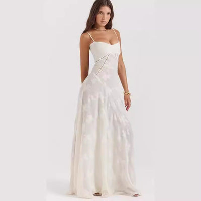 Chic Evening Dress with Lace Details and Spaghetti Straps