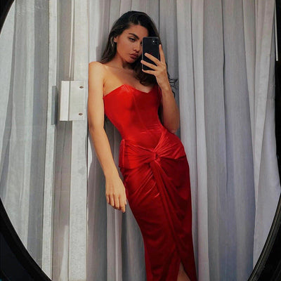 Chic Women's Evening Dress with Ruffle Accents
