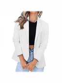 Chic Women's Blazer with Modern Cut and Stylish Pockets