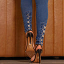 Trendy Women's Destroyed Effect Jeans for a Stunning Fit