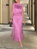 Chic Evening Dress with Flared Hem