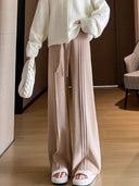 Chic Women's Trousers for Every Occasion