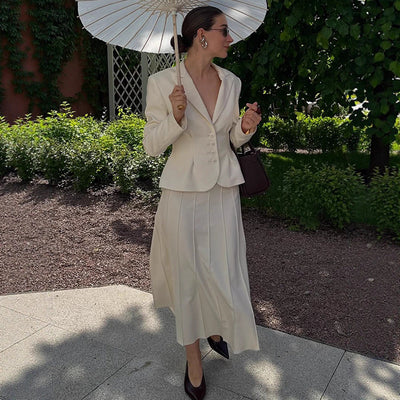 Chic Women's Blazer with Sophisticated Button Accents