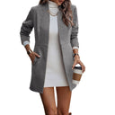 Chic Long Blazer with Stylish Pockets and Tailored Silhouette