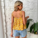 Chic Women's Ruffled Blouse in Stylish Design
