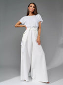 Stylish Wide-Leg Jumpsuit with Waist Belt