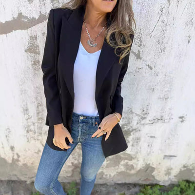 Chic Double-Breasted Blazer with Structured Shoulder Pads
