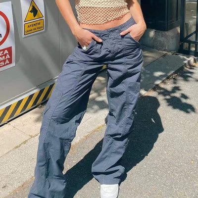 Chic Women's Wide-Cut Cargo Pants with Side Pockets