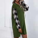 Chic Women's Sweatshirt Dress with Checkered Sleeves