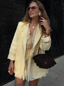 Chic Women's Blazer in Trendy Style